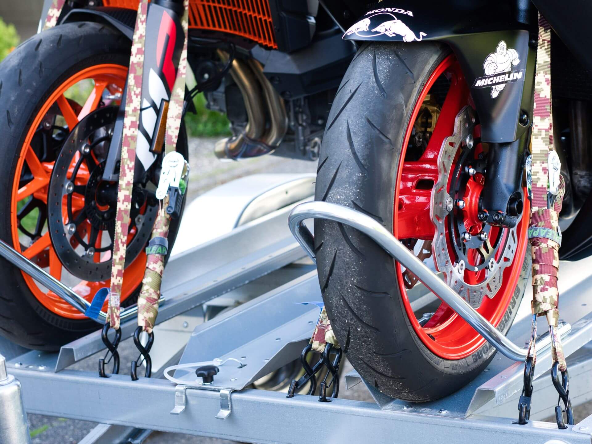 MotoTransport24 - Abspannung vorne Anhänger